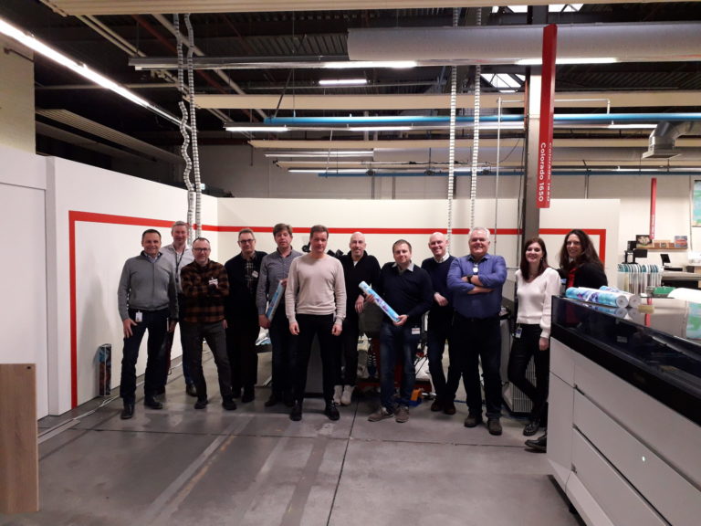 Successful hybrid UVgel Wallpaper factory training at CEC Venlo