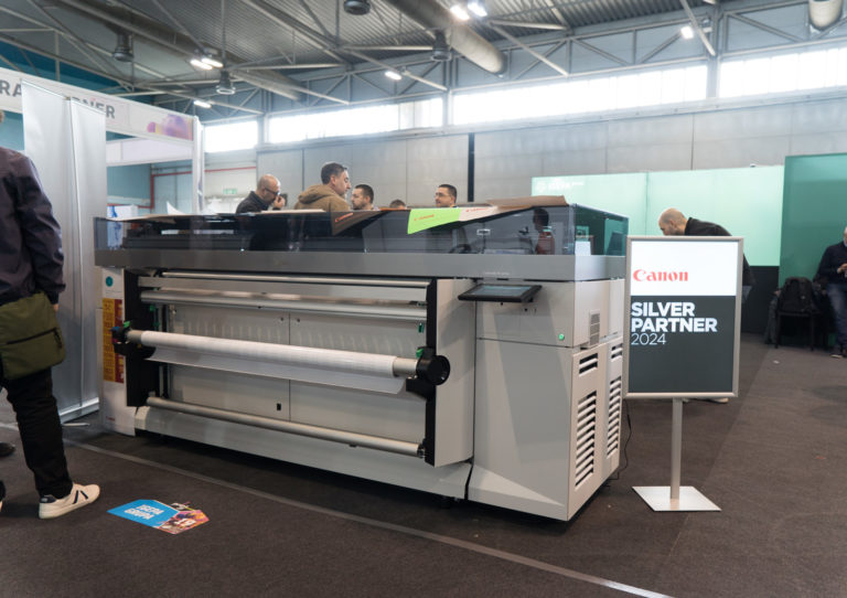 Colorado M-series at Print21 in Serbia