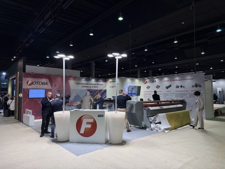 Fotoba and Canon attract worldwide interest in digital décor